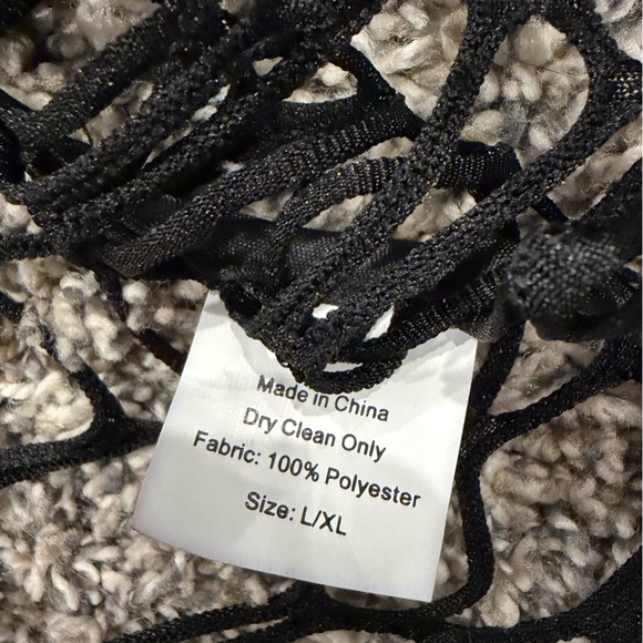 Elegant Black Mesh dress - Picture 2 of 2